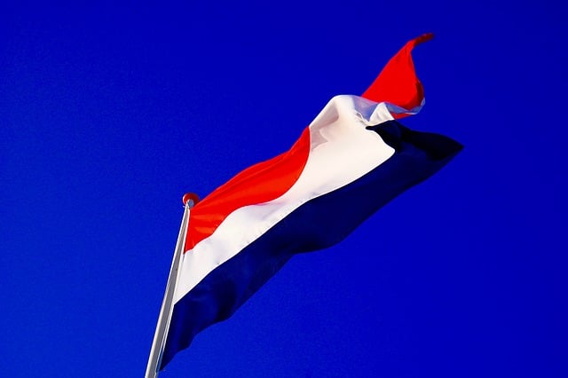 Nederlander fractie minder negatief